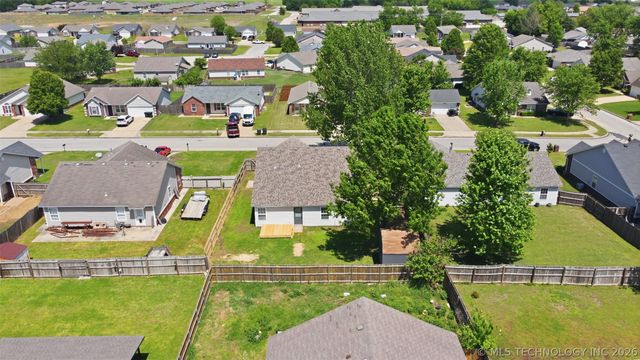 1005 W 23rd Street, Claremore, OK 74017
