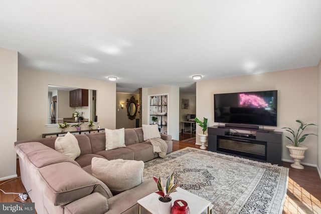 204 GARNET LN, Bala Cynwyd, PA 19004