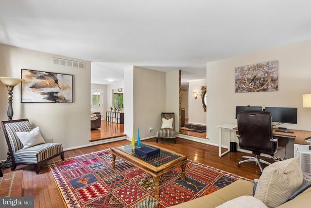 204 GARNET LN, Bala Cynwyd, PA 19004