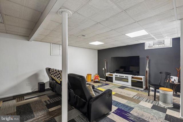 204 GARNET LN, Bala Cynwyd, PA 19004
