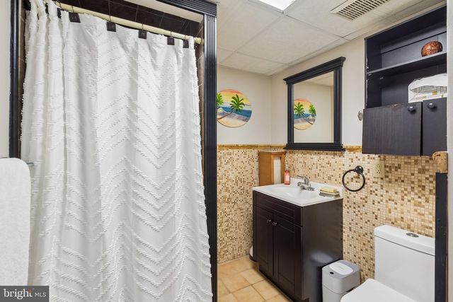 204 GARNET LN, Bala Cynwyd, PA 19004