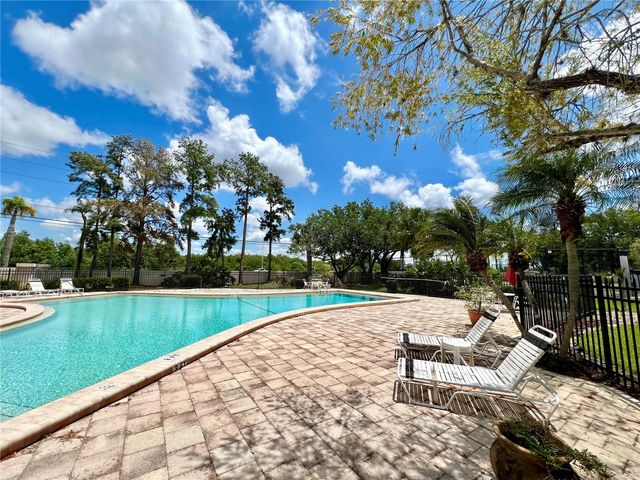 3014 RED OAK COURT 102, Palm Harbor, FL 34684