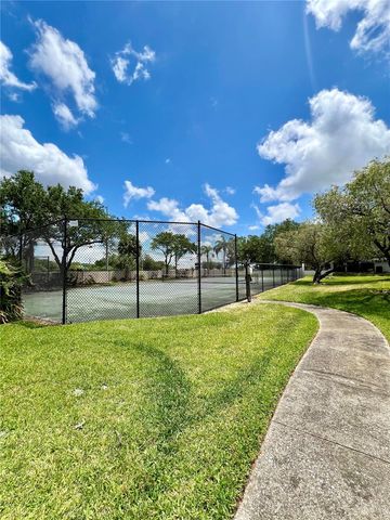 3014 RED OAK COURT 102, Palm Harbor, FL 34684
