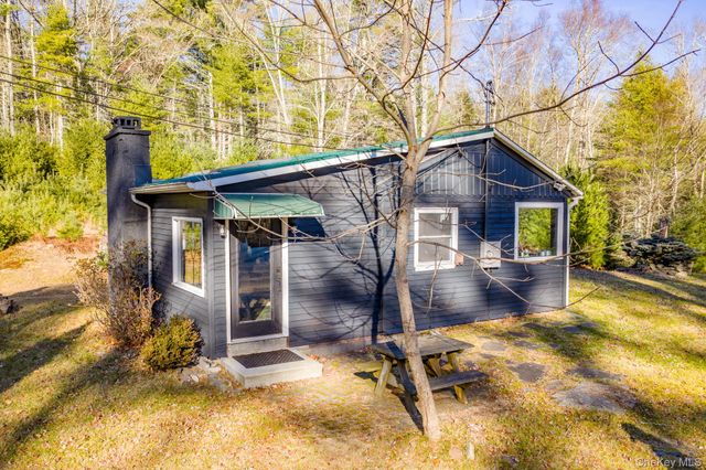 136 Yulan Barryville Road, Barryville, NY 12719