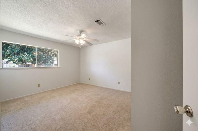 515 Northwood Drive, Conroe, TX 77303