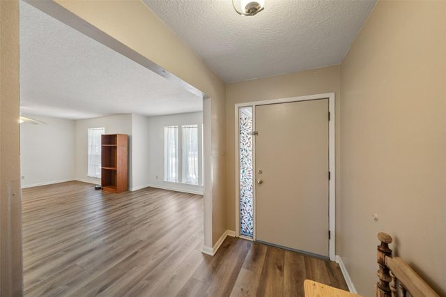 515 Northwood Drive, Conroe, TX 77303