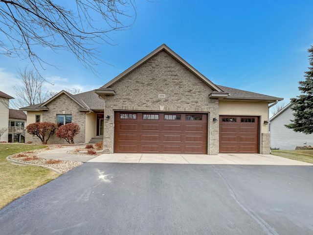 13113 Quail Creek Drive NE, Blaine, MN 55449