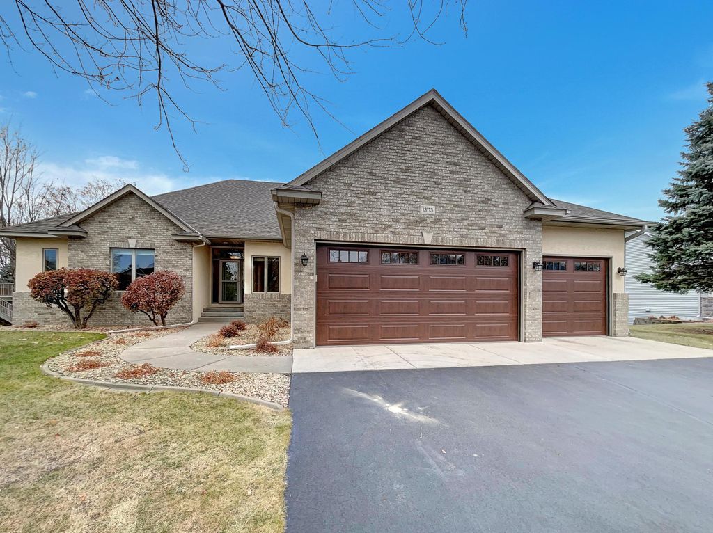 13113 Quail Creek Drive NE, Blaine, MN 55449