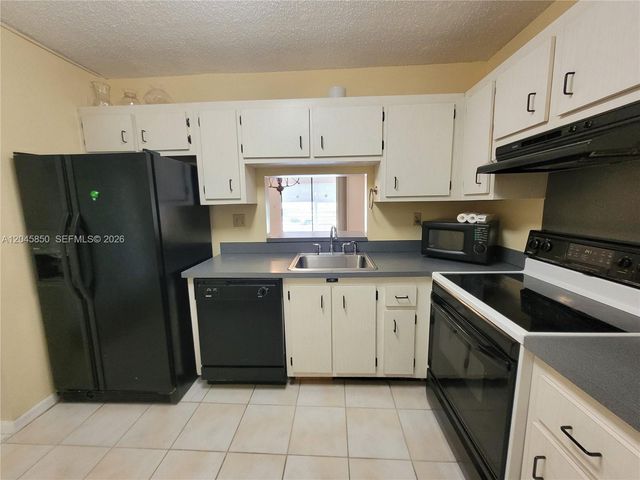1800 N Lauderdale Avenue 1210, North Lauderdale, FL 33068
