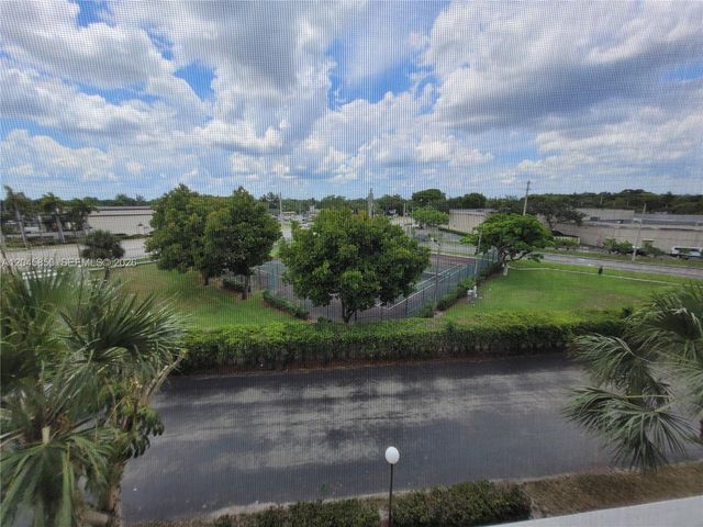 1800 N Lauderdale Avenue 1210, North Lauderdale, FL 33068