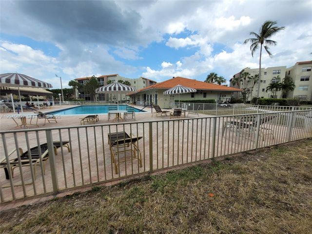 1800 N Lauderdale Avenue 1210, North Lauderdale, FL 33068