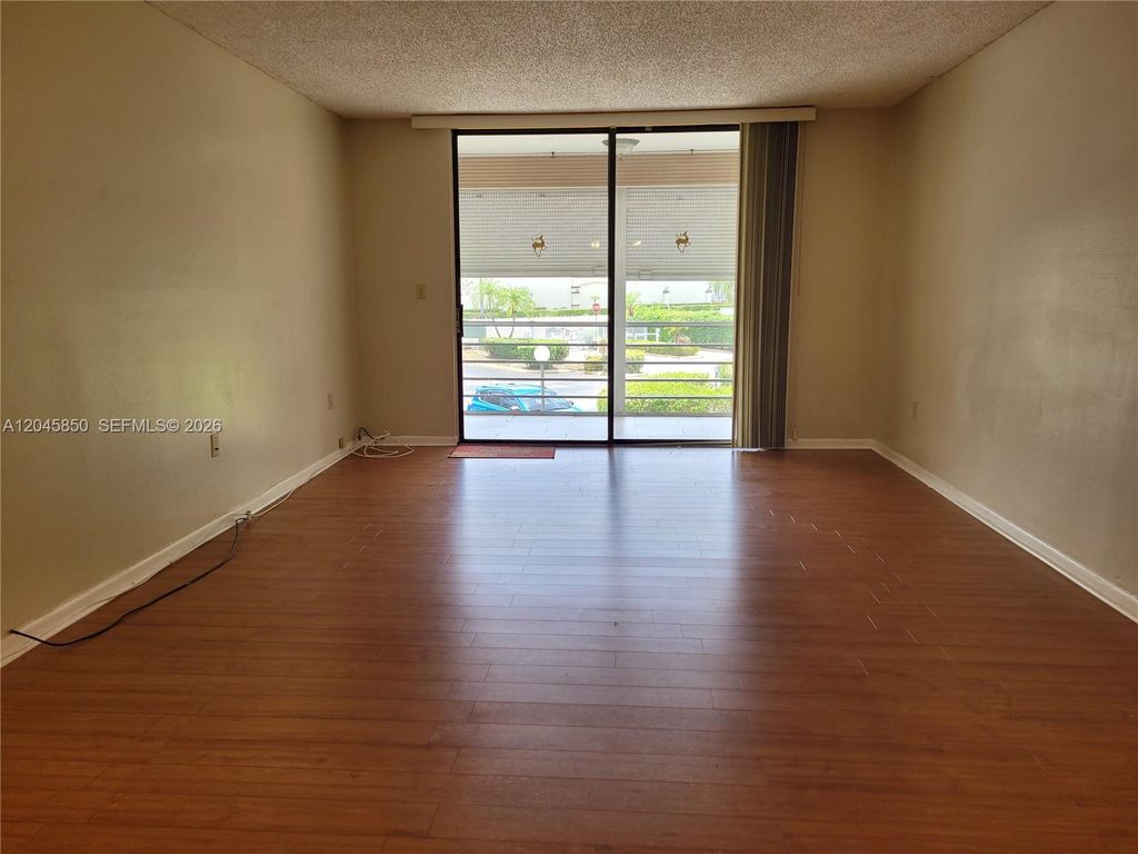 1800 N Lauderdale Avenue 1210, North Lauderdale, FL 33068