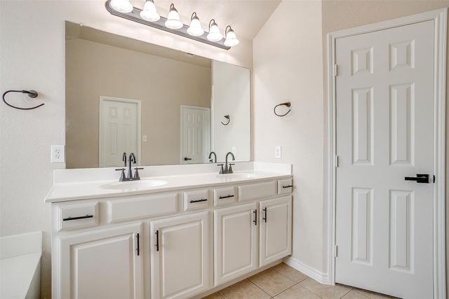 601 McNeill Lane, Saginaw, TX 76179