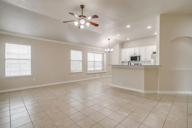 601 McNeill Lane, Saginaw, TX 76179