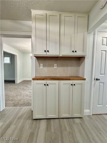 2010 18th Street NE, Canton, OH 44705