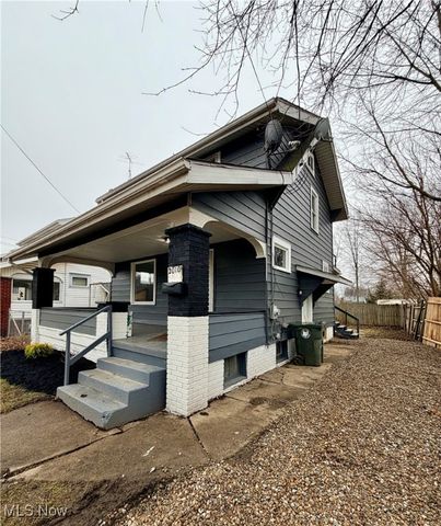 2010 18th Street NE, Canton, OH 44705