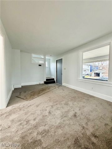 2010 18th Street NE, Canton, OH 44705