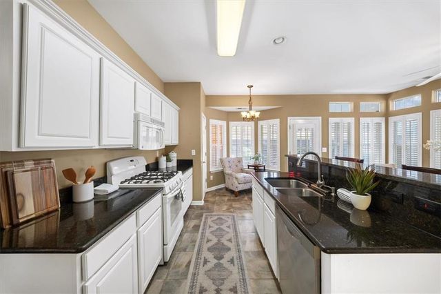 701 Redwood Pass, Canton, GA 30114