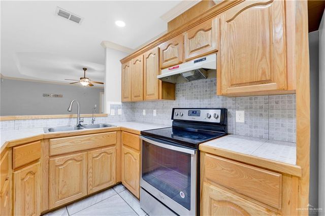 2421 Annette Avenue, Edinburg, TX 78542