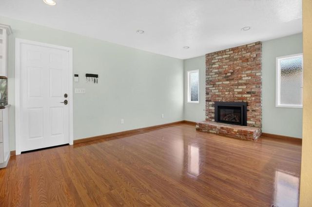 9570 S Century Oak Road, Prunedale, CA 93907