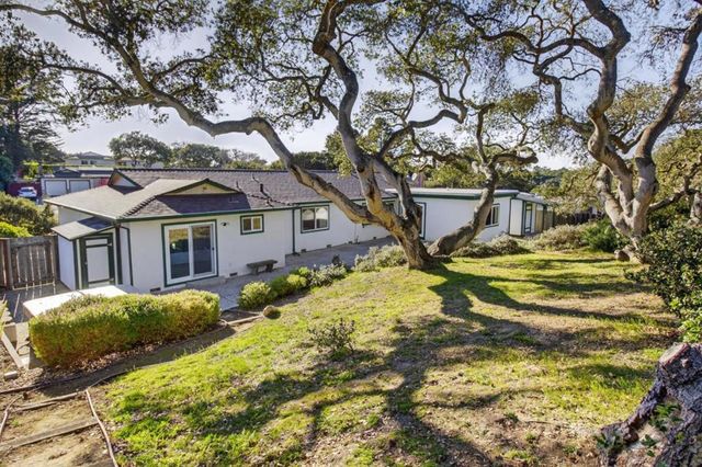 9570 S Century Oak Road, Prunedale, CA 93907