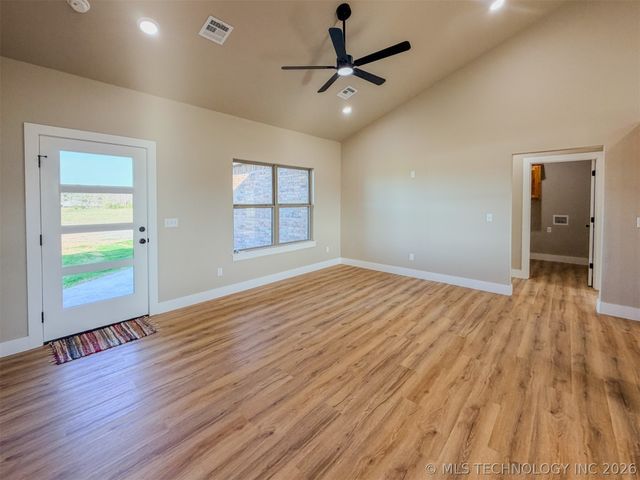 18020 Vaughn Road, Hulbert, OK 74441