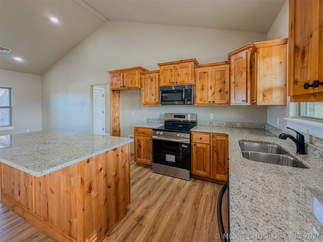 18020 Vaughn Road, Hulbert, OK 74441