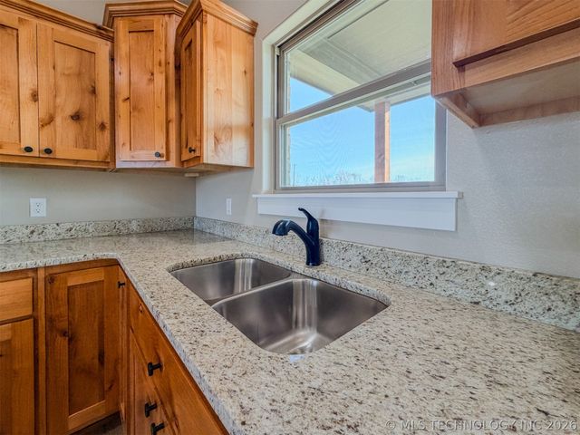 18020 Vaughn Road, Hulbert, OK 74441