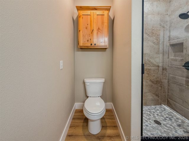 18020 Vaughn Road, Hulbert, OK 74441