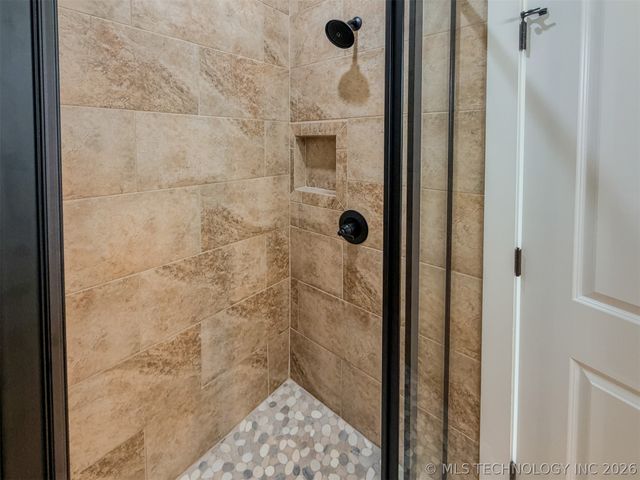 18020 Vaughn Road, Hulbert, OK 74441