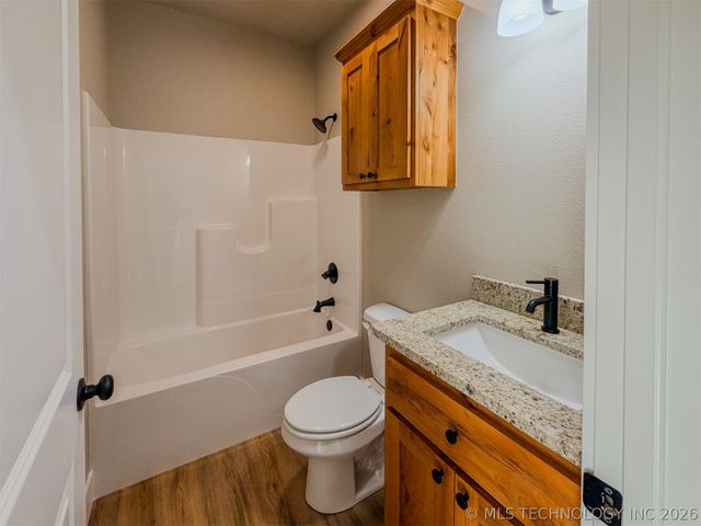 18020 Vaughn Road, Hulbert, OK 74441