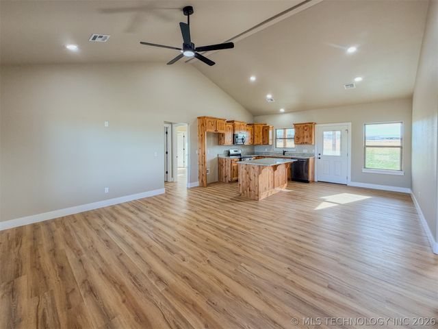 18020 Vaughn Road, Hulbert, OK 74441