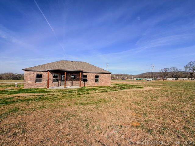 18020 Vaughn Road, Hulbert, OK 74441