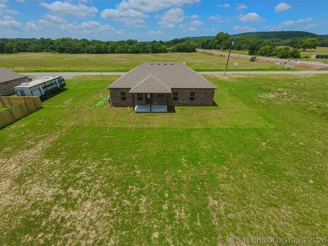 18020 S Vaughn Road, Hulbert, OK 74441
