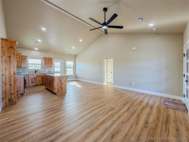 18020 Vaughn Road, Hulbert, OK 74441