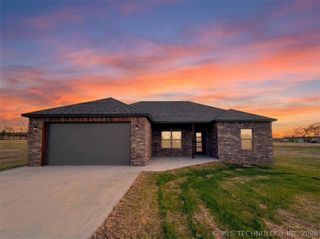 18020 Vaughn Road, Hulbert, OK 74441