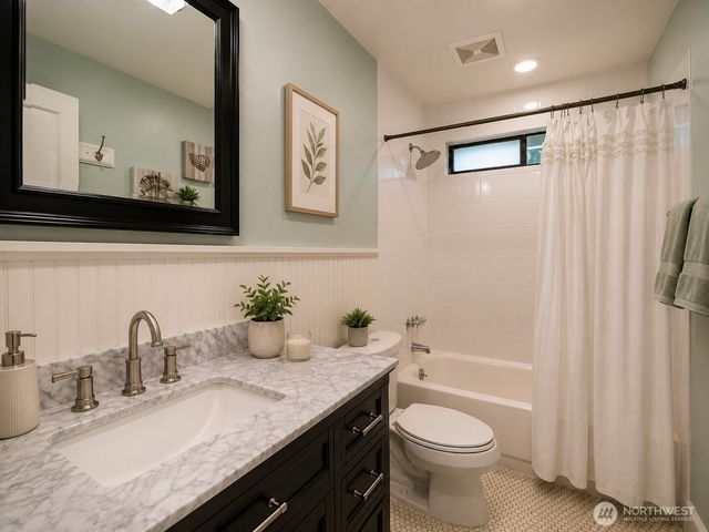 13700 90th Avenue NE, Kirkland, WA 98034