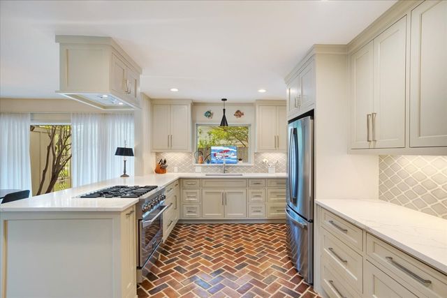 624 Westwood Drive, Sherman, TX 75092
