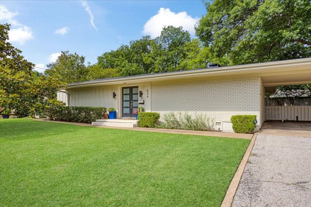 624 Westwood Drive, Sherman, TX 75092