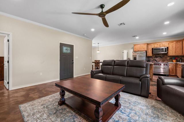 1108 County Road 152, Hallettsville, TX 77964