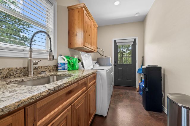 1108 County Road 152, Hallettsville, TX 77964