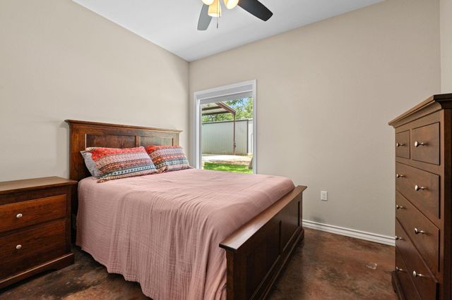 1108 County Road 152, Hallettsville, TX 77964
