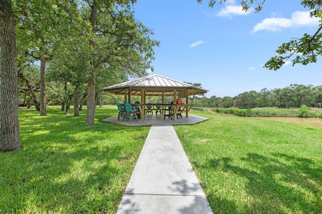1108 County Road 152, Hallettsville, TX 77964