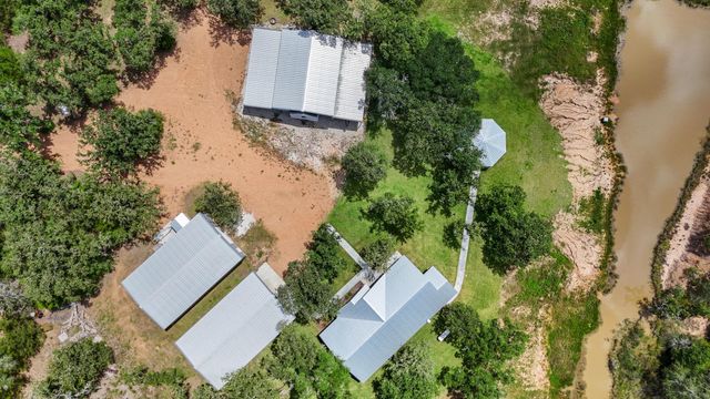 1108 County Road 152, Hallettsville, TX 77964