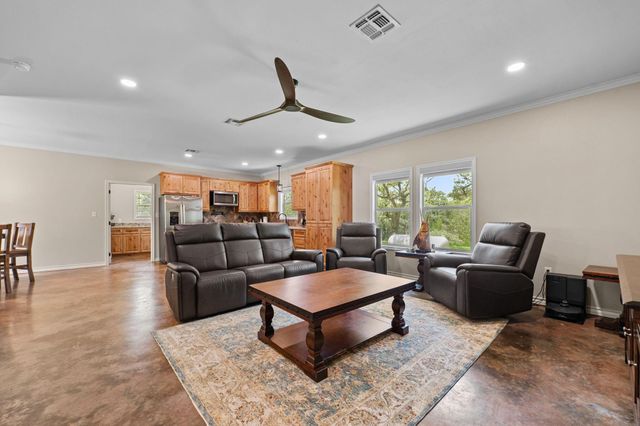 1108 County Road 152, Hallettsville, TX 77964