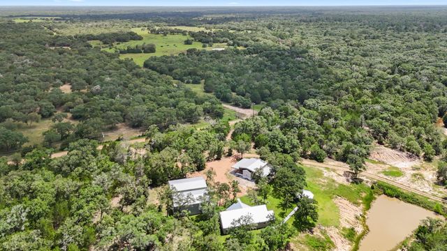 1108 County Road 152, Hallettsville, TX 77964