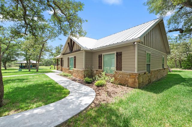 1108 County Road 152, Hallettsville, TX 77964