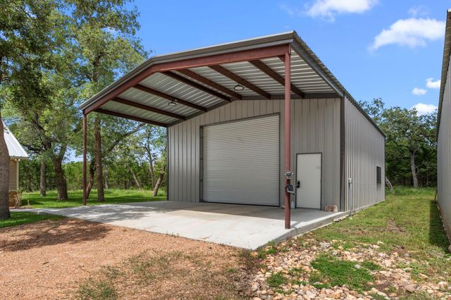 1108 County Road 152, Hallettsville, TX 77964