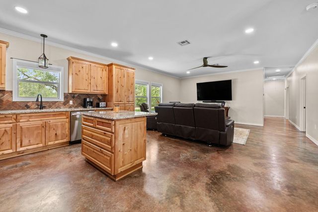 1108 County Road 152, Hallettsville, TX 77964