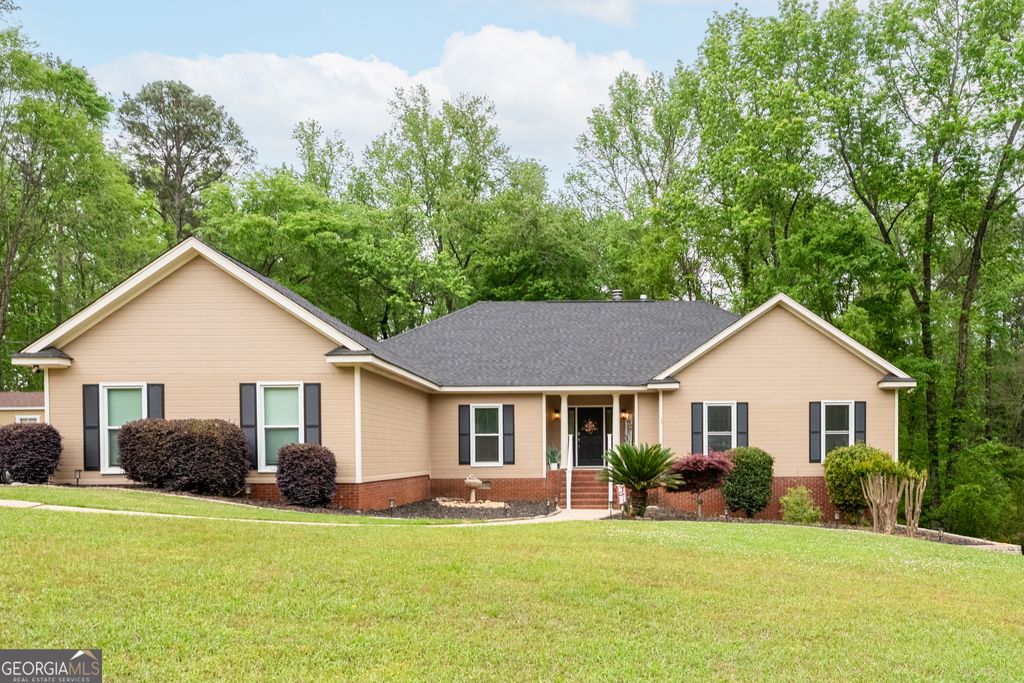 3779 Sussex Drive NE, Milledgeville, GA 31061